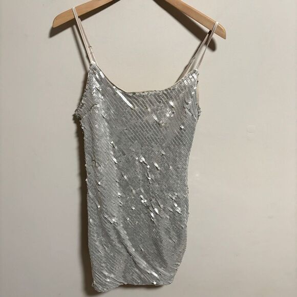 NWT Forever 21 Contemporary Sequin Tube Bodycon Mini Dress- Size Medium - Picture 1 of 7